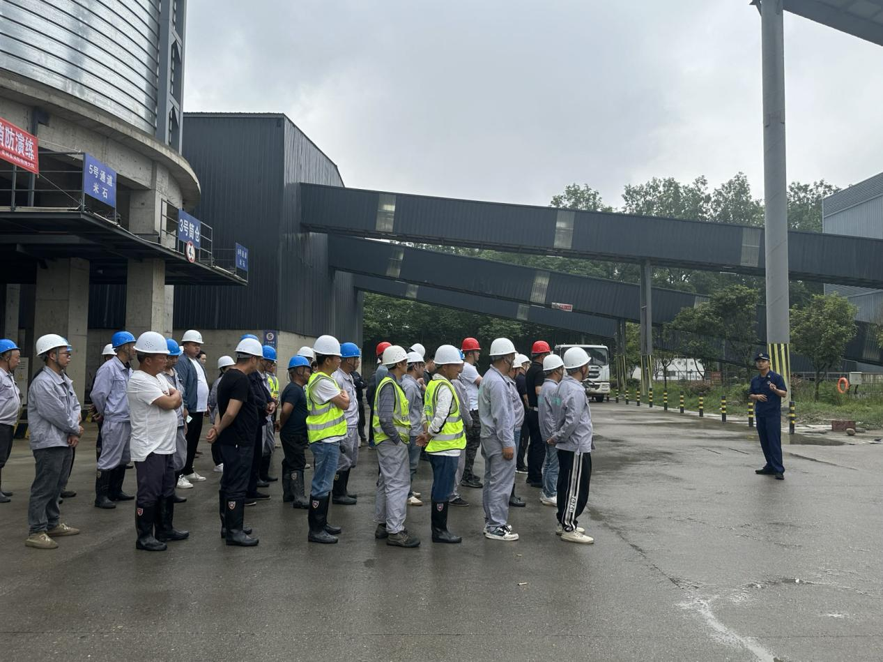 开展消防安全培训演练，上好安全“必修课”