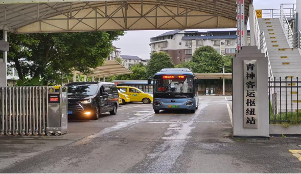 过节不打烊 服务不断档 ——县公交公司多措并举全力保障中秋、国庆期间群众安全出行